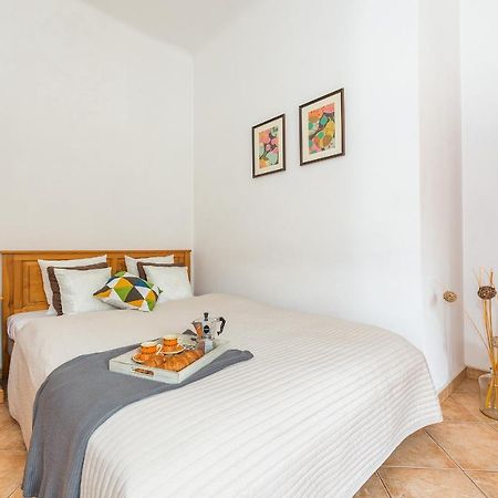 Zbawiciela Square P&O Serviced Apartments Варшава Екстер'єр фото
