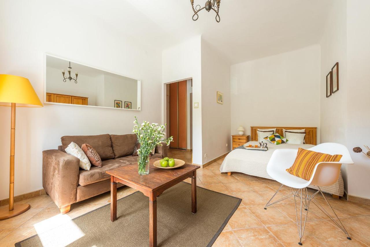 Zbawiciela Square P&O Serviced Apartments Варшава Екстер'єр фото