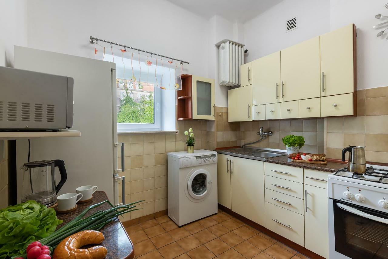 Zbawiciela Square P&O Serviced Apartments Варшава Екстер'єр фото